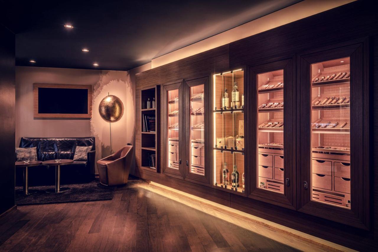 Zurich Marriott Hotel Exteriér fotografie Wine cellar