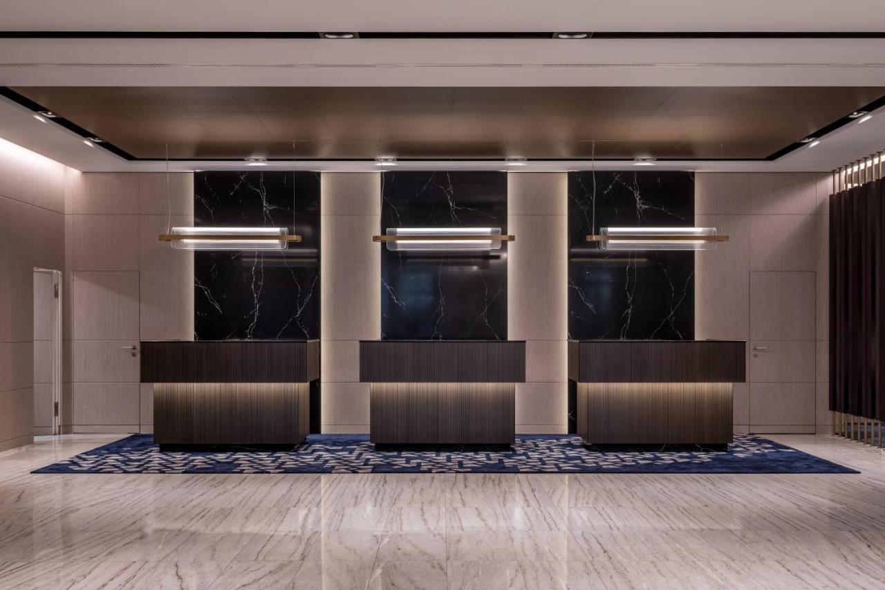 Zurich Marriott Hotel Exteriér fotografie The hotel's lobby