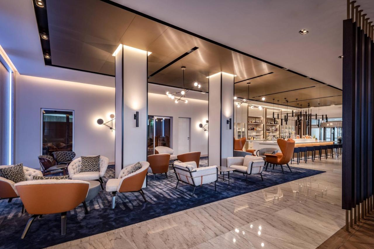 Zurich Marriott Hotel Exteriér fotografie The lounge at the airport