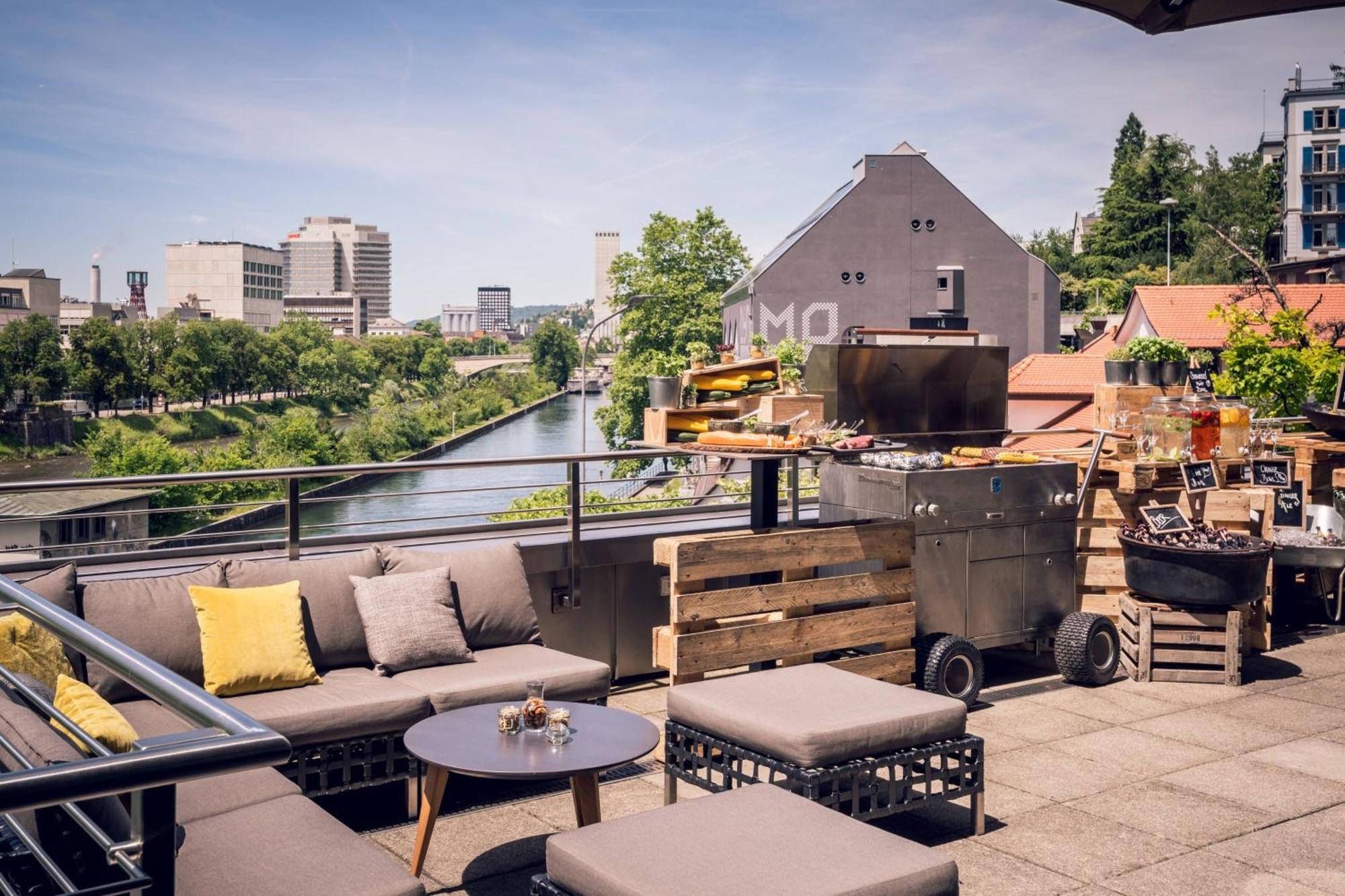Zurich Marriott Hotel Exteriér fotografie The rooftop terrace