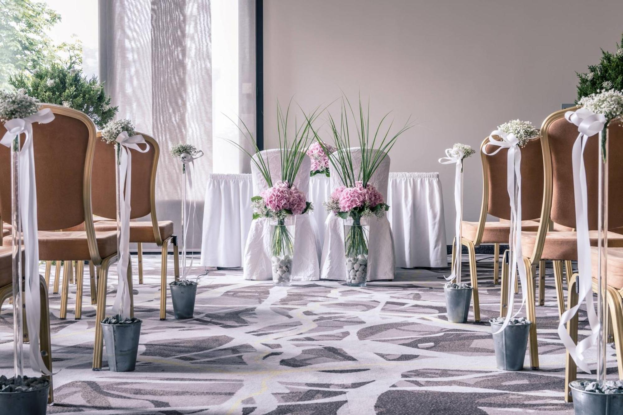 Zurich Marriott Hotel Exteriér fotografie The hotel's ballroom